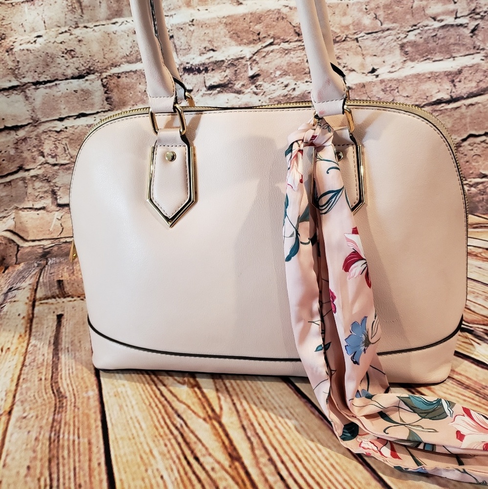Kelly & Katie Purse